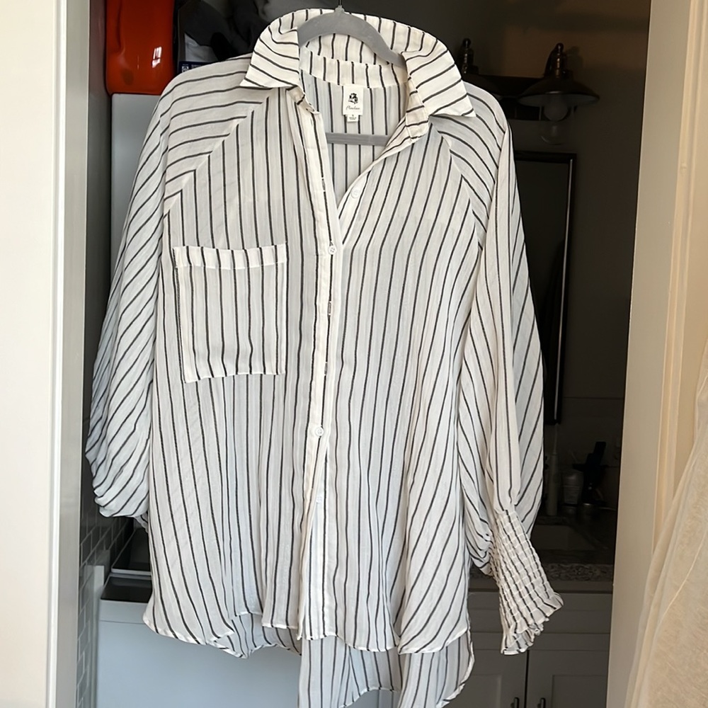 Stripped shirt from vici